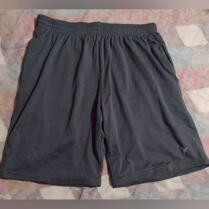 Men's large Old Navy active shorts